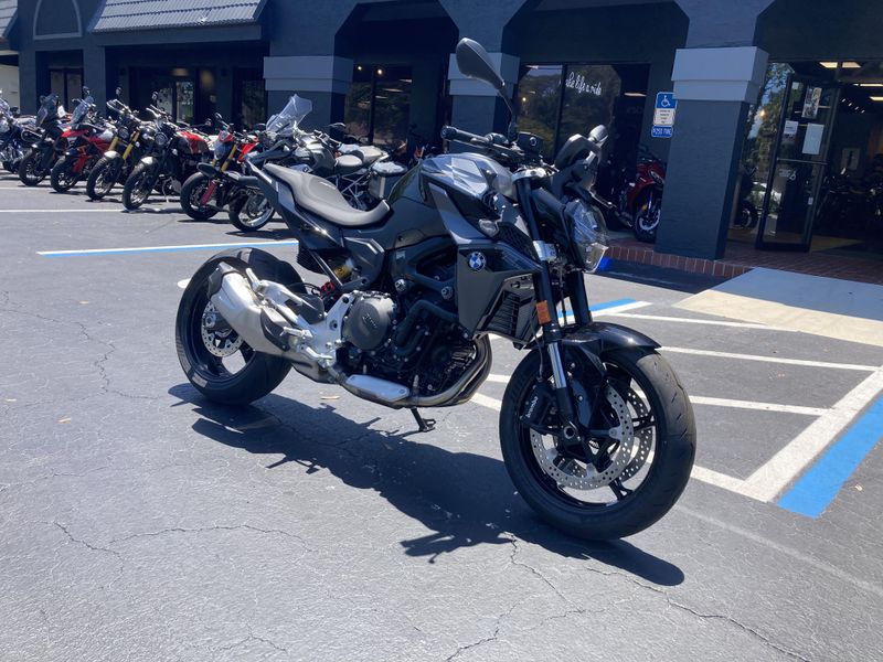 2025 BMW F 900 R