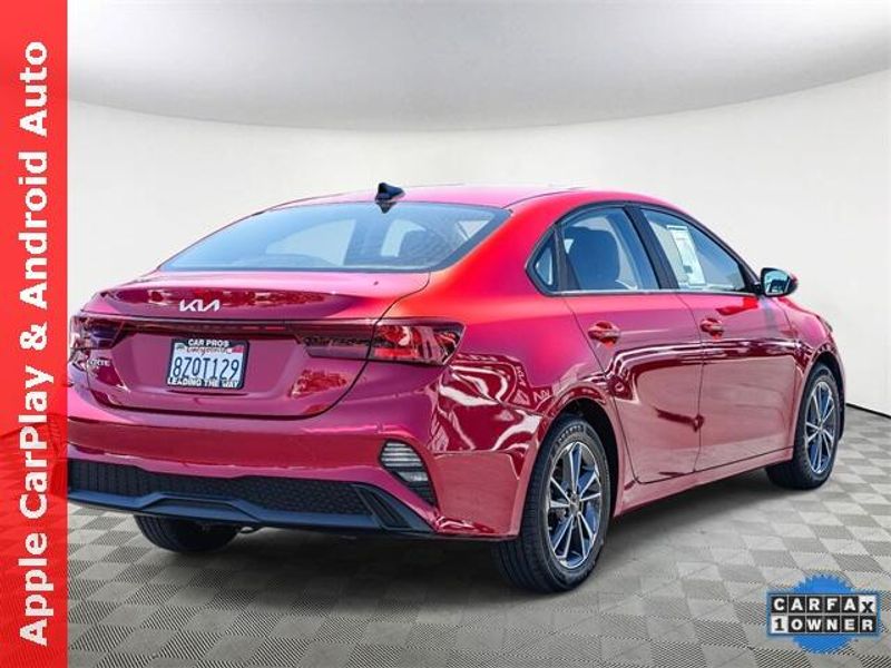Used 2022 Kia Forte LXSImage 8