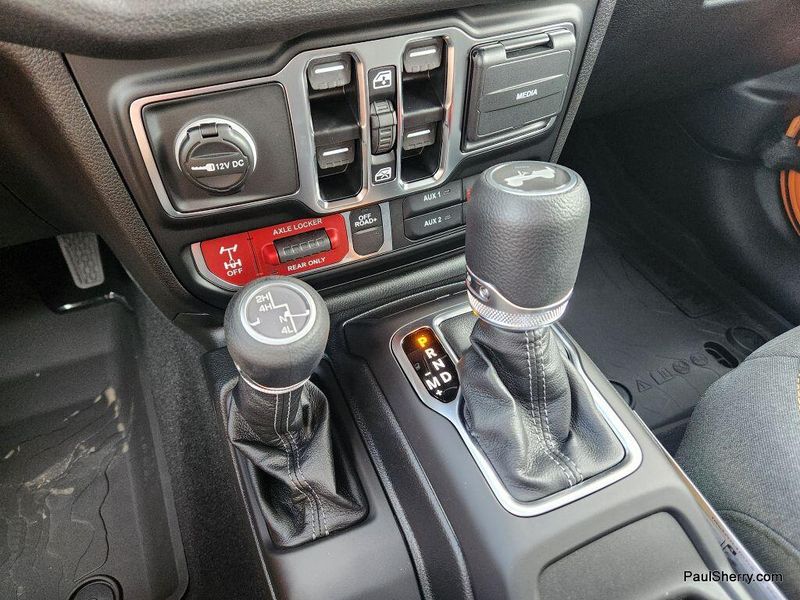 New 2025 Jeep Wrangler 4-door WillysImage 6