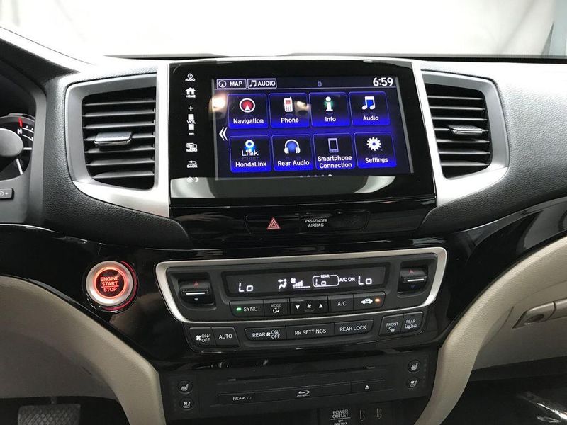 Used 2017 Honda Pilot EliteImage 7