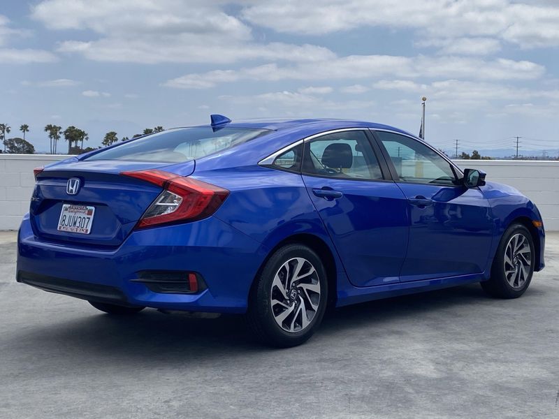 2017 Honda Civic Sedan EXImage 4