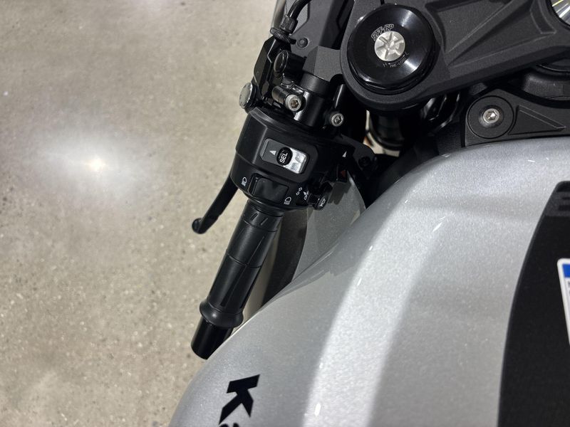 New 2027 Kawasaki NINJA ZX-6R ABS Image 24