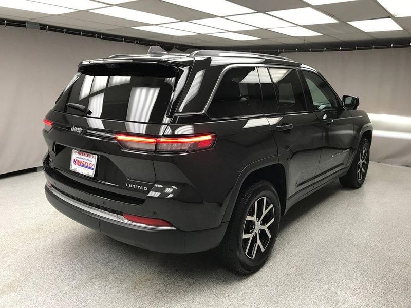 Used 2023 Jeep Grand Cherokee LimitedImage 18