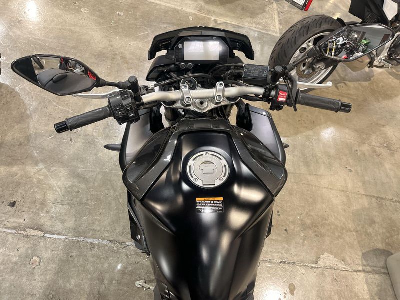 Used 2017 Yamaha FZ-10 CA Image 10