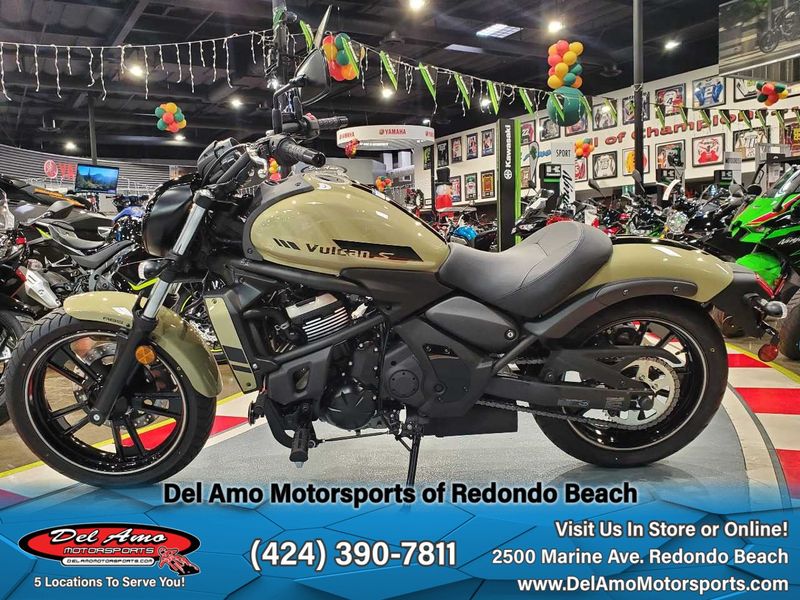 2024 Kawasaki EN650DRFAL-GN2  in a PEARL SAND KHAKI/EBONY exterior color. Del Amo Motorsports of Redondo Beach (424) 304-1660 delamomotorsports.com 