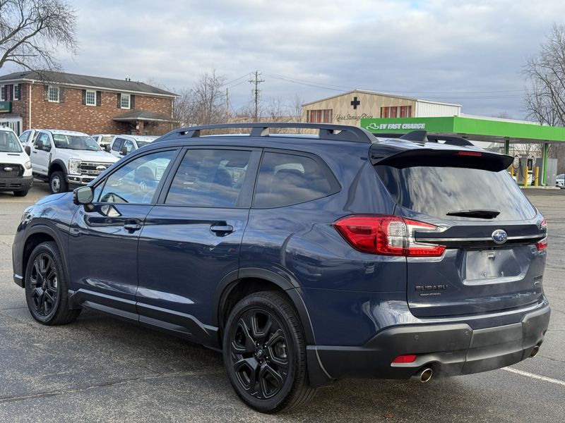 2023 Subaru Ascent Onyx Edition photo 4