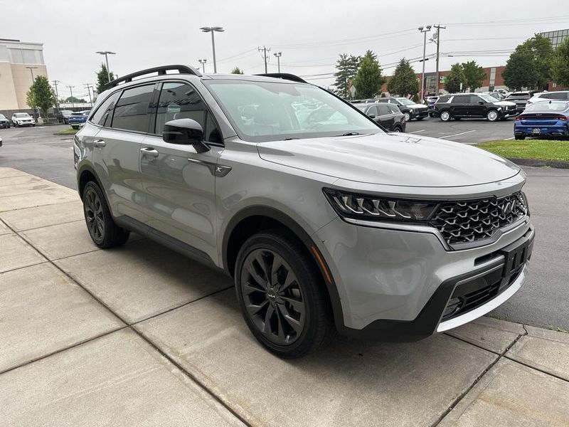 2022 Kia Sorento X-Line EXImage 3