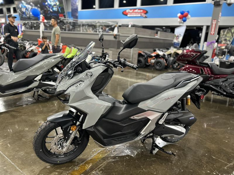 New 2026 Honda ADV160 Image 6