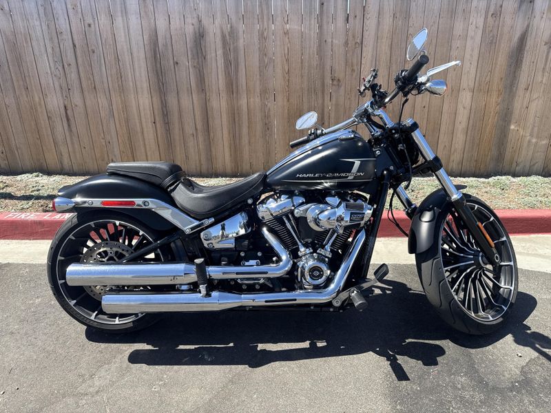 2023 Harley-Davidson FXBR Softtail Breakout 117