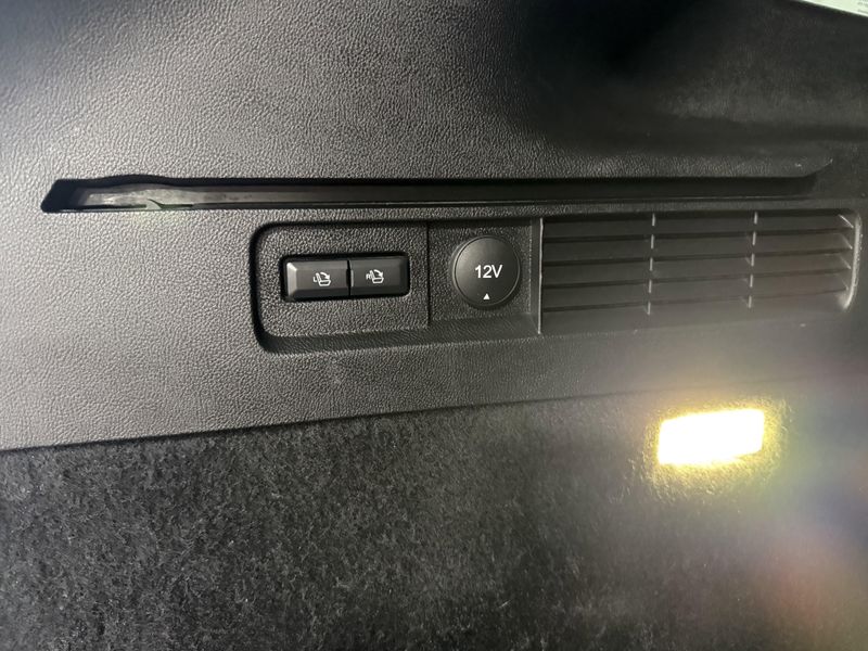 Used 2016 Lincoln MKX ReserveImage 14