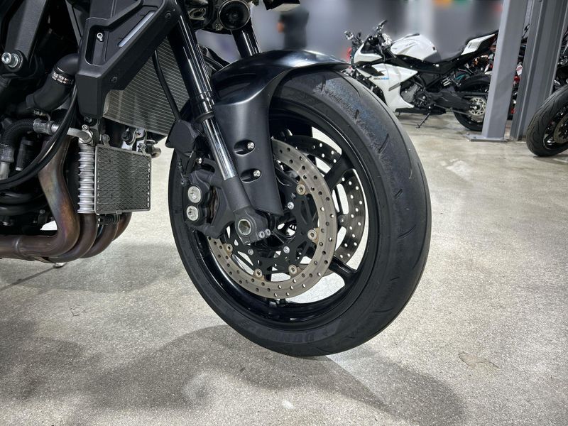2019 Yamaha MT-10 Image 10