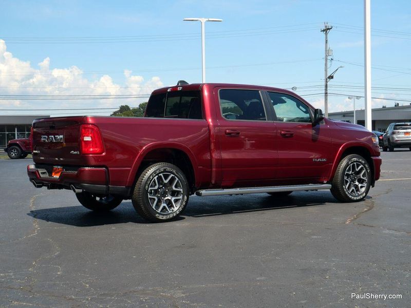 New 2026 RAM 1500 Laramie Crew Cab 4x4 5'7' Box