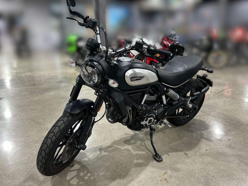 Used 2023 Ducati SCRAMBLER 800 ICON DARK Image 18