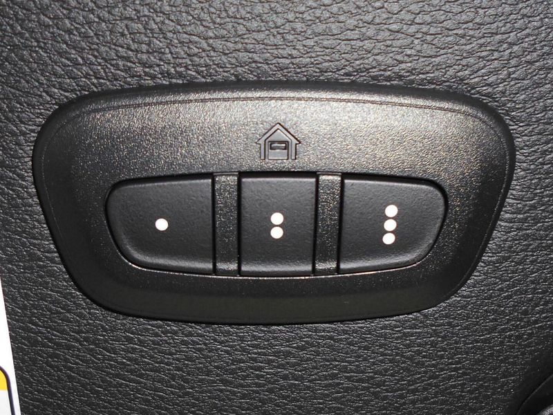 New 2025 Jeep Wrangler 4-door Sport SImage 18