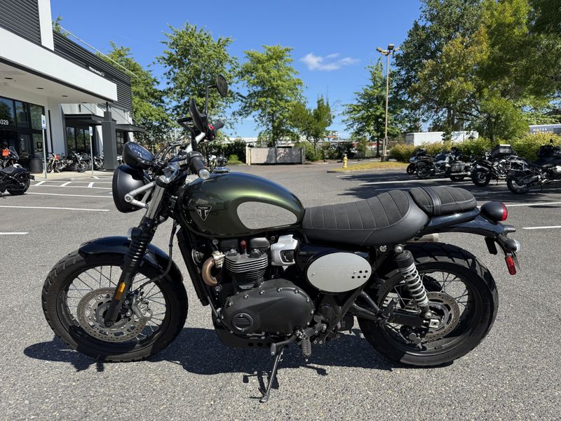 2023 Triumph Scrambler 900 - BROOKLANDS GREEN 
