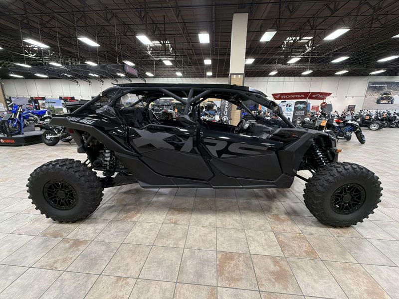 New 2026 Can-Am MAVERICK R MAX X RS WITH SMART-SHOX 999T DCT Image 15