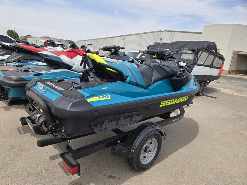 NEW 2026 SEADOO WAKE 170 WITH SOUND SYSTEM Image 3