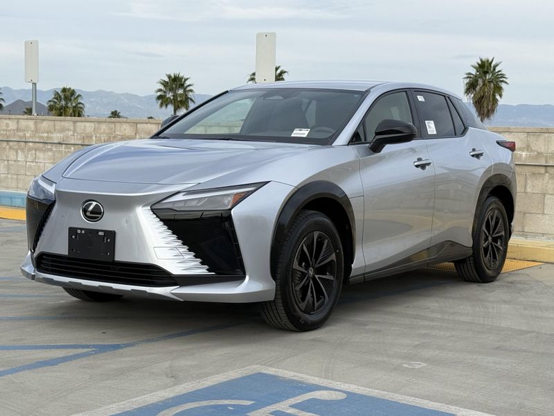 New 2026 Lexus RZ 350eImage 7