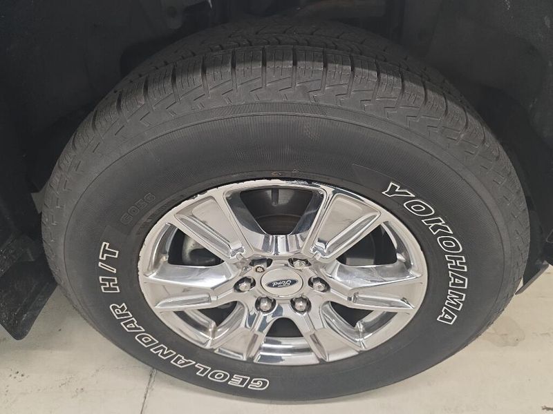 2017 Ford F-150 XLT photo 4