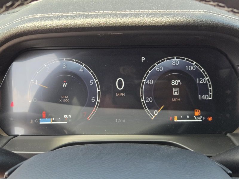 New 2026 Jeep Grand Cherokee Laredo Altitude 4x2