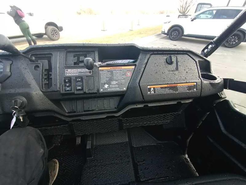 2025 Honda PIONEER 10005 DELUXE 