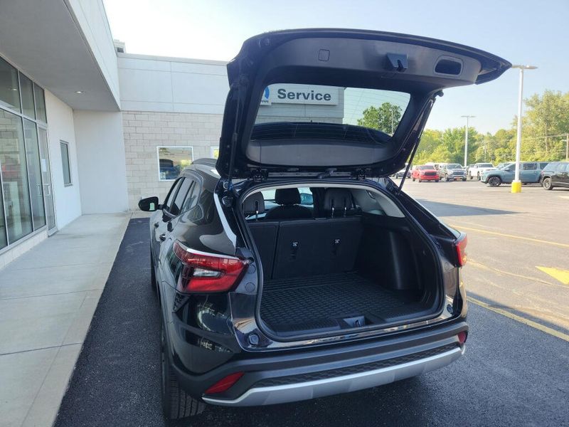 Used 2024 Chevrolet Trax LT