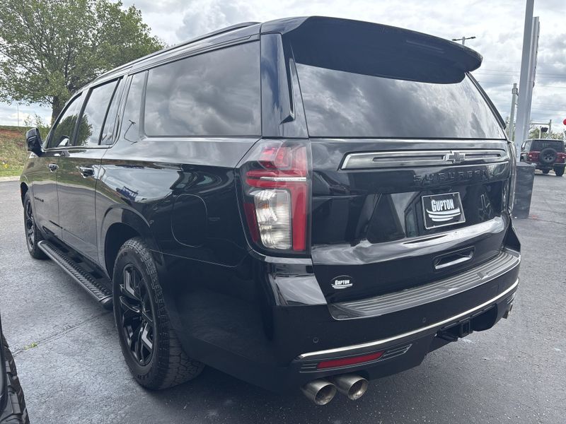 Used 2022 Chevrolet Suburban Z71Image 14