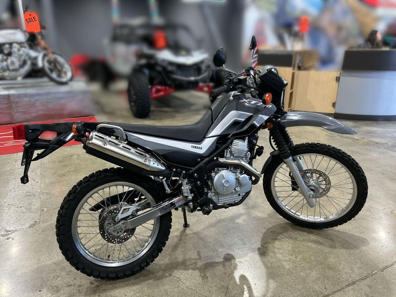2022 Yamaha XT250 CA Image 11