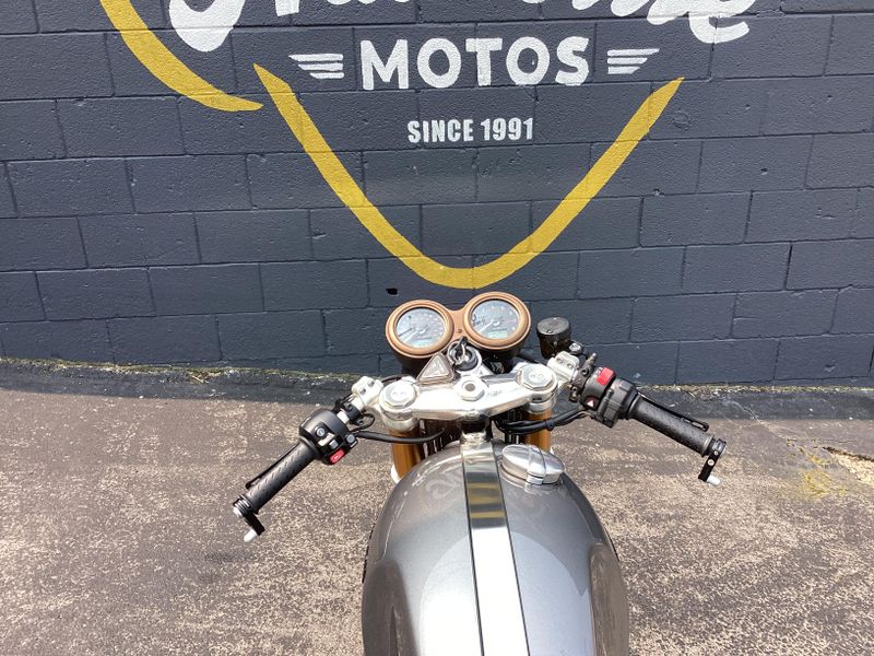 2019 Triumph Thruxton R 1200 R 