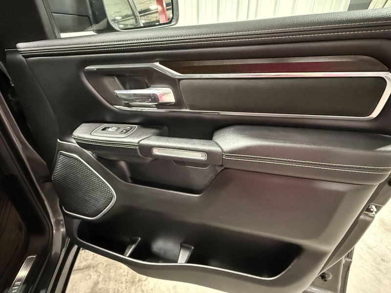 Used 2022 RAM 1500 LaramieImage 8