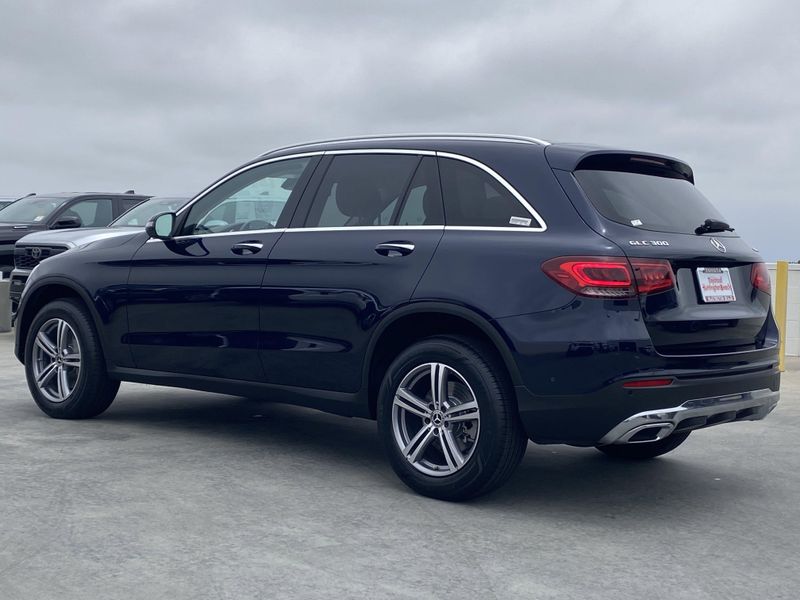Used 2022 Mercedes-Benz GLC 300Image 5