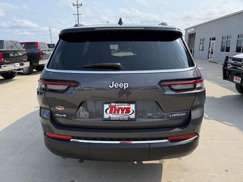 Used 2025 Jeep Grand Cherokee L LaredoImage 38