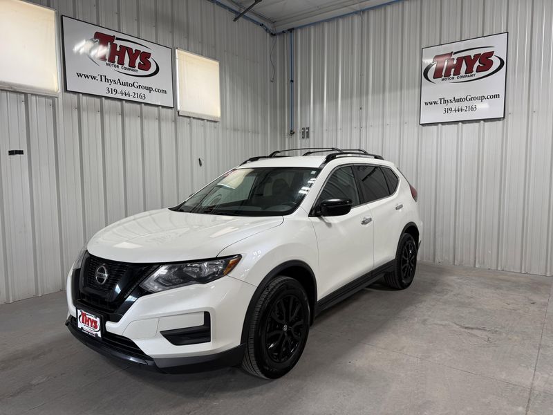 Used 2018 Nissan Rogue SVImage 18