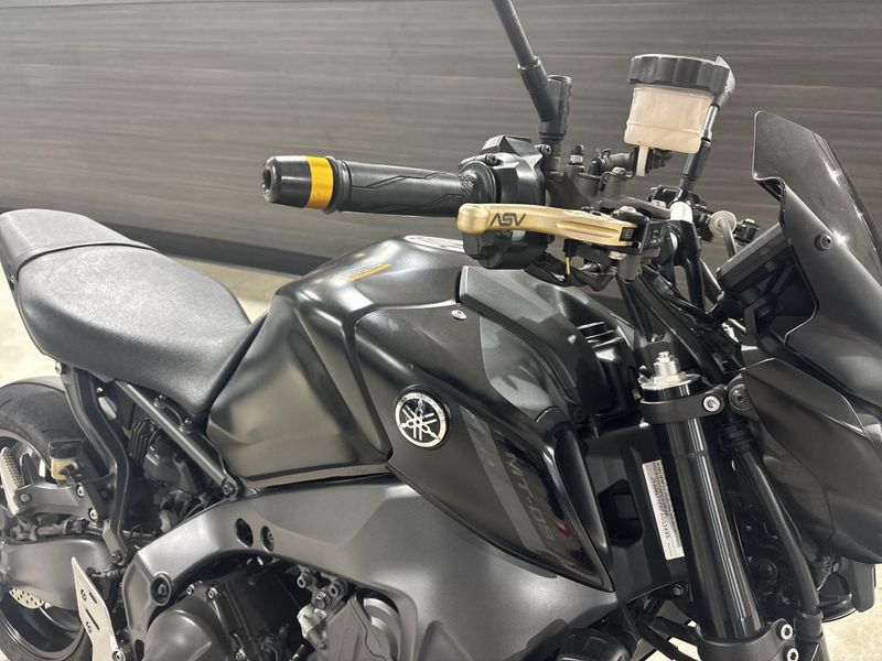 Used 2023 Yamaha MT-09 Image 25