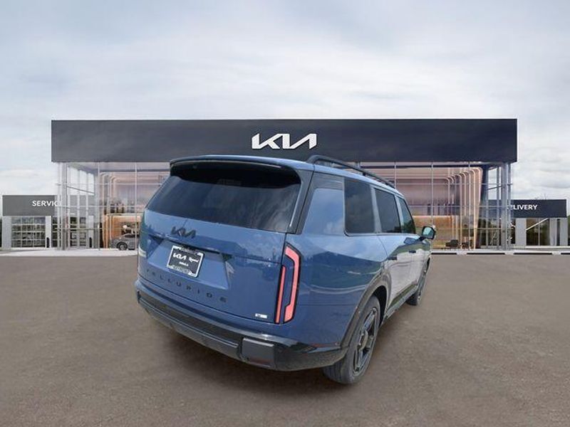 New 2027 Kia Telluride Hybrid X-Line SX PrestigeImage 4