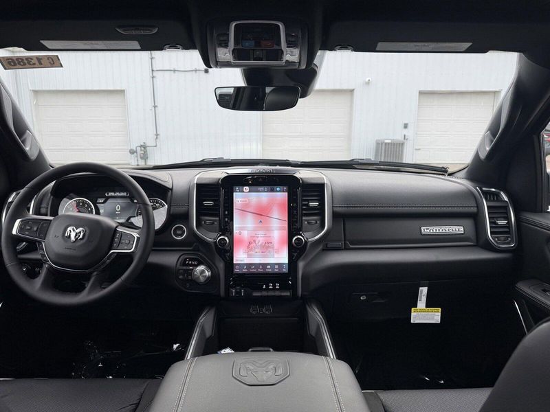 2025 RAM 1500 LaramieImage 13