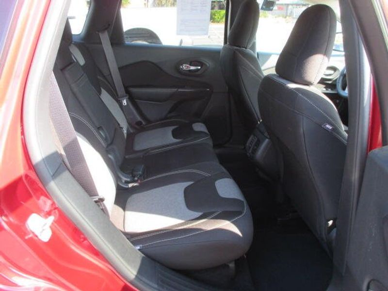 Used 2014 Jeep Cherokee LatitudeImage 27