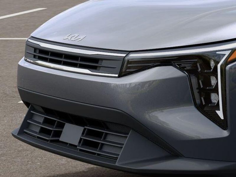 New 2026 Kia K4 LXSImage 13