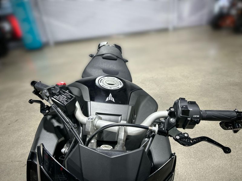 2019 Yamaha MT-10 Image 26
