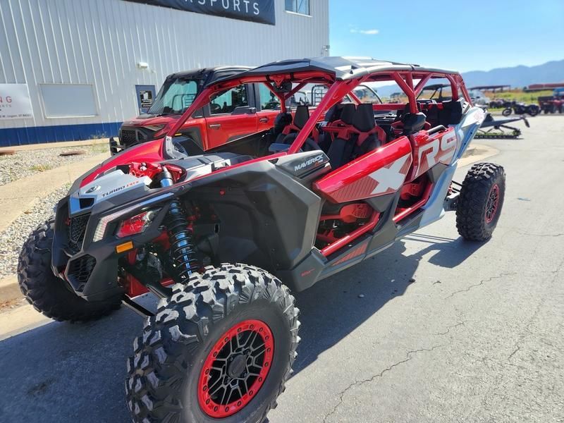 2025 Can-Am MAVERICK X3 MAX X RS TURBO RR WITH SMARTSHOX FIERY RED AND HYPER SILVER Image 3