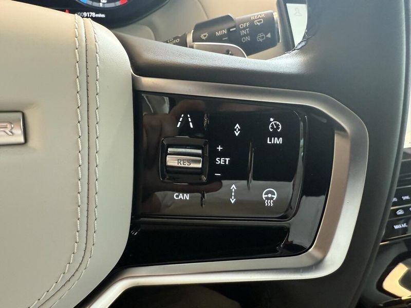 2023 Land Rover Range Rover Sport SE