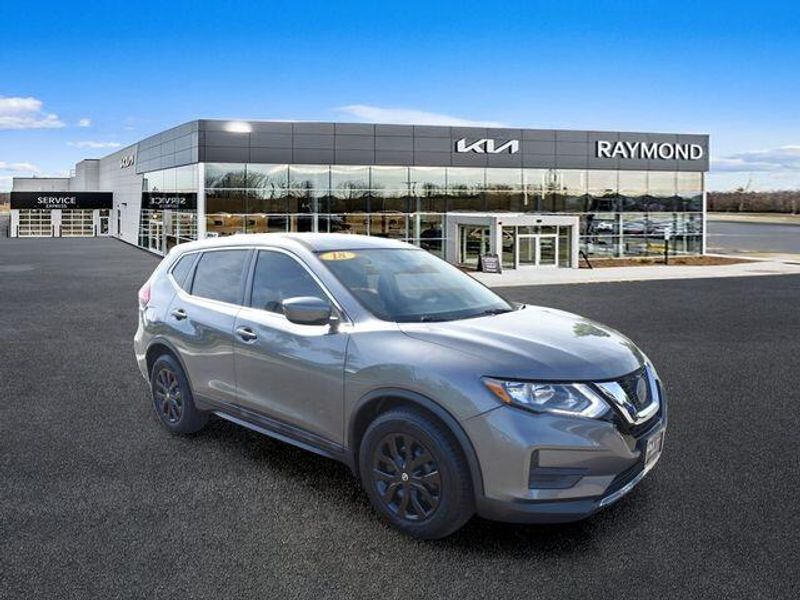 Used 2018 Nissan Rogue SImage 10