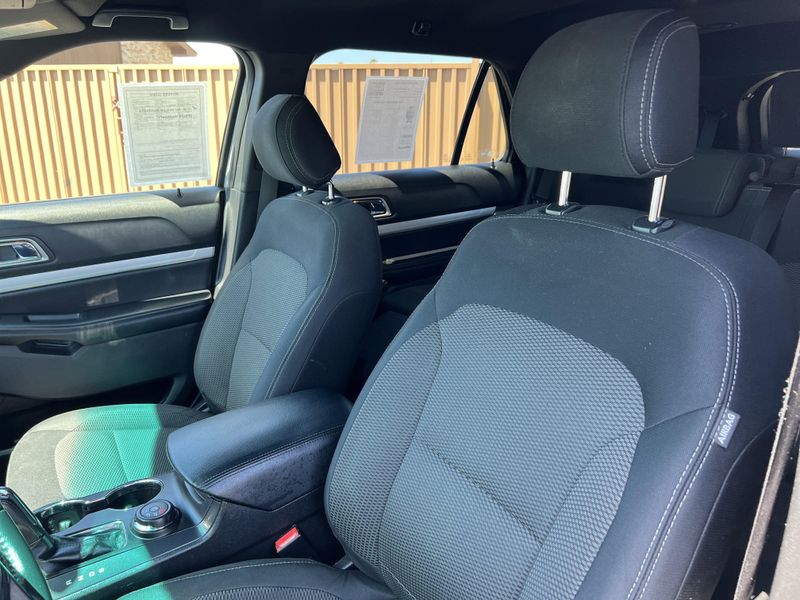 2016 Ford Explorer XLTImage 7