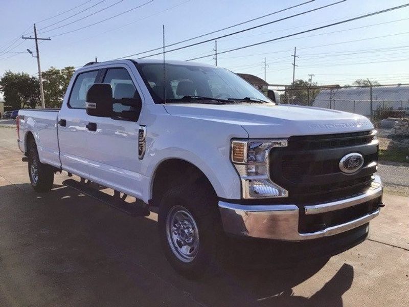 2022 Ford F-250 XLImage 8