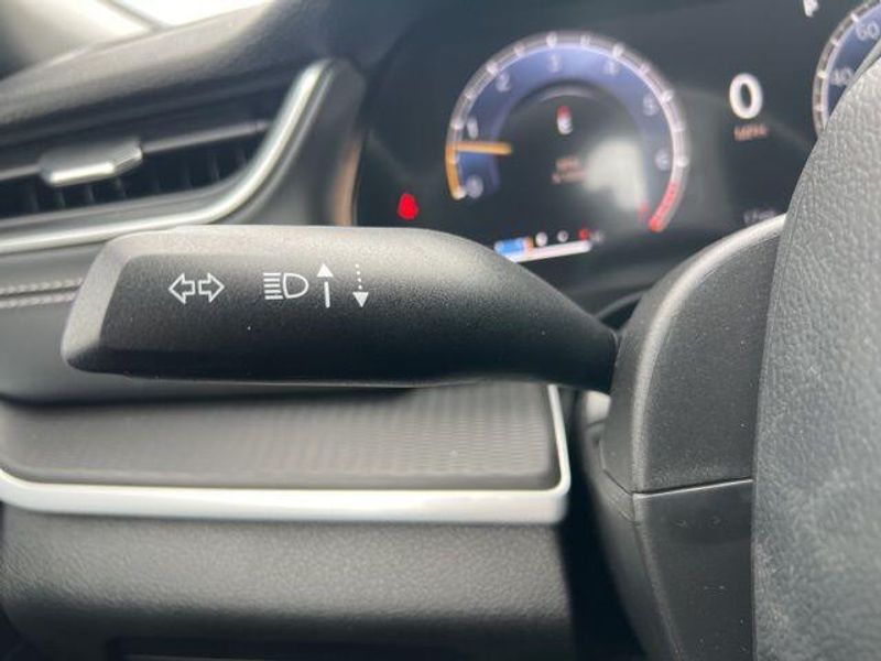 2025 Jeep Grand Cherokee L Altitude X 4x4