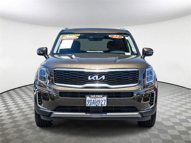 Used 2022 Kia Telluride EXImage 3