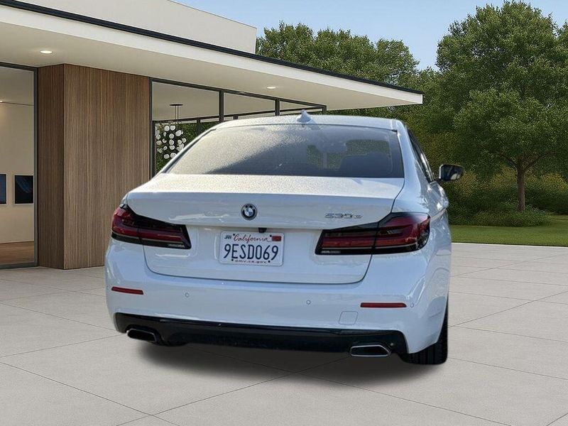 Used 2023 BMW 5 Series 530e iPerformanceImage 8