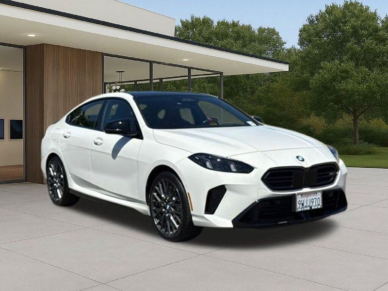 Used 2026 BMW 2 Series M235i xDriveImage 6