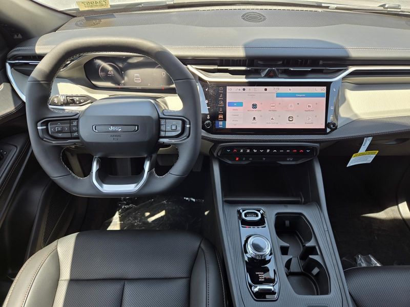 New 2026 Jeep Cherokee Limited 4x4