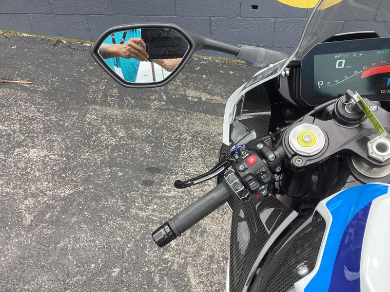 2022 BMW M 1000 RR 